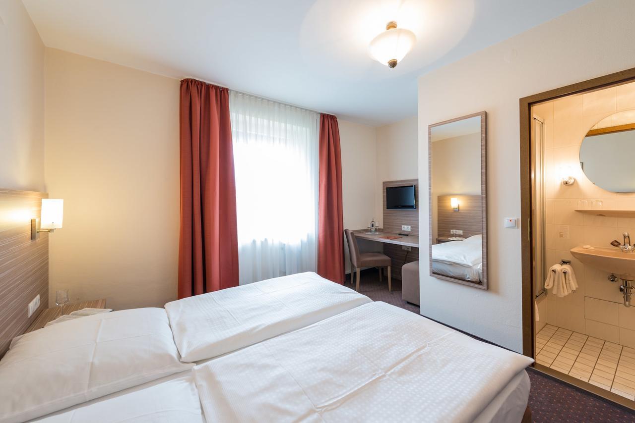 Hotel Eisbach Ransbach-Baumbach エクステリア 写真